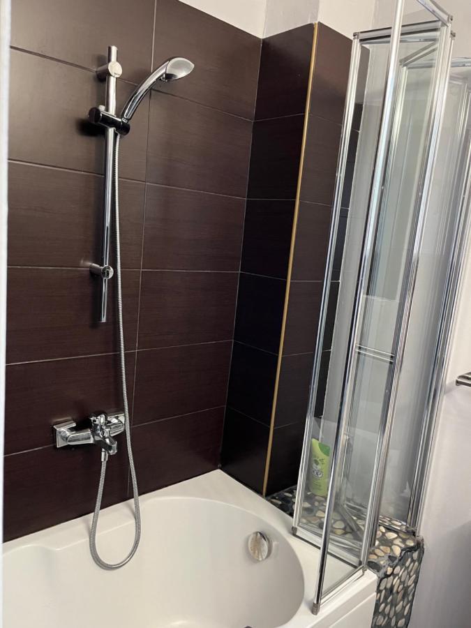 Sun Escape, Appart Renove Climatise 3 Pieces 4-6 Pers, 350M De La Plage Марсель Экстерьер фото